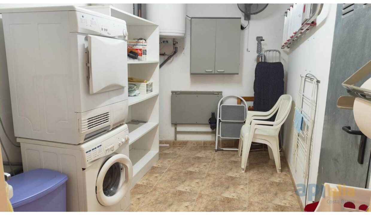 995275_58342191376_b5aeb715-4943-4ab2-885d-51a2ac656c29