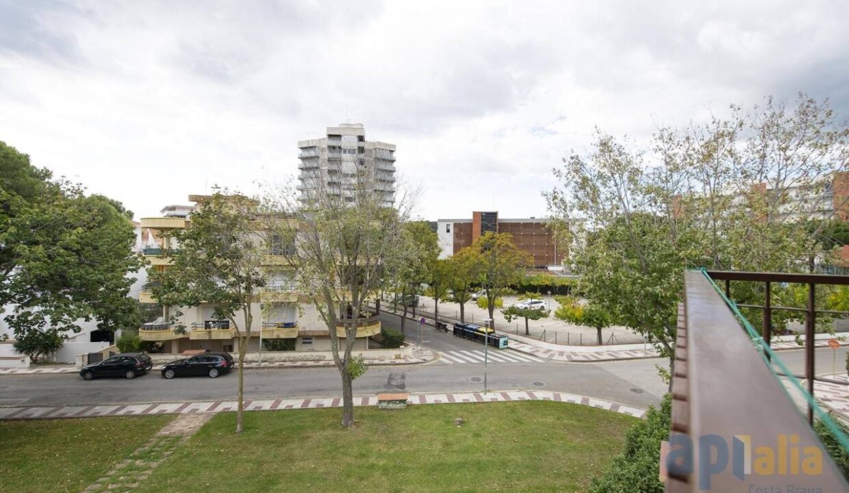 995275_58385508175_c20d6e8f-075a-48a7-892d-890a90b47a72