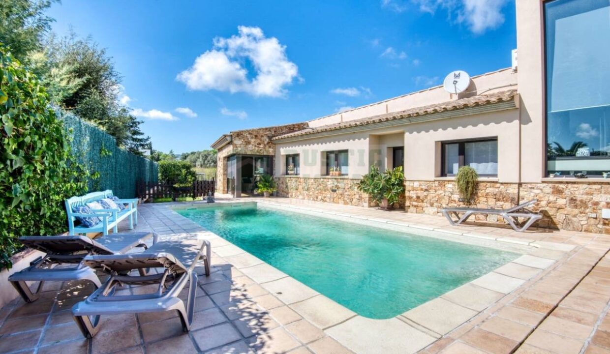 995275_59190696719_01979919-892d-42bf-868b-eeba4e517f7b