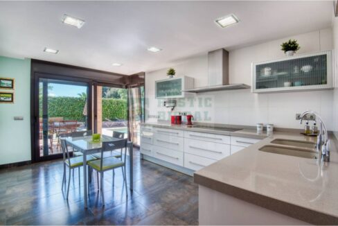 995275_59190696719_1648dce9-2771-4bba-a46c-3b66f3d76e16