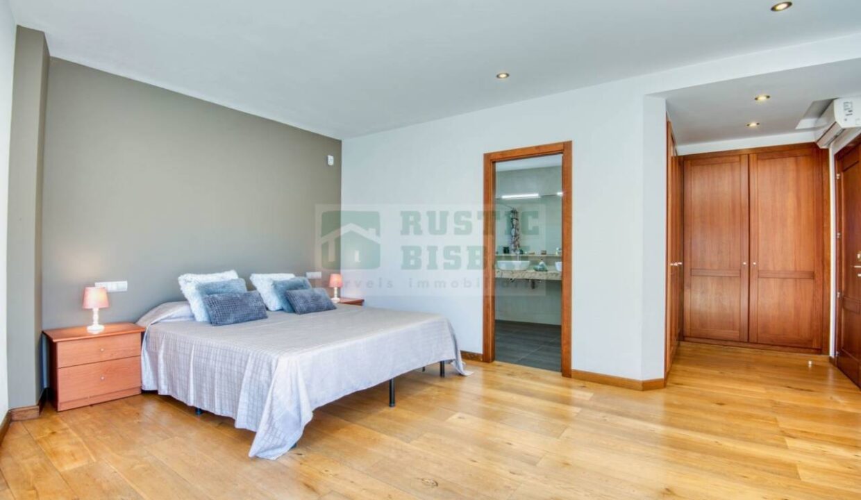 995275_59190696719_1da1f064-5c22-4937-910c-e58e03144ede