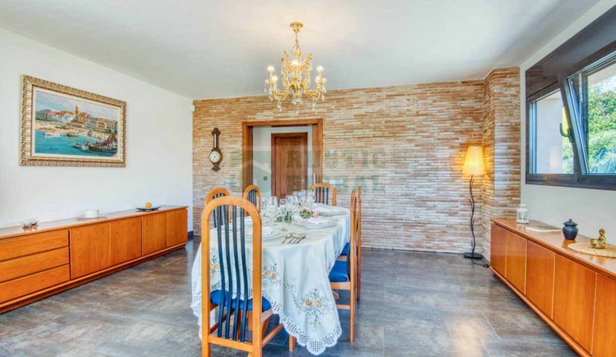 995275_59190696719_59e83015-a386-443a-8a8d-97b113aa31a9