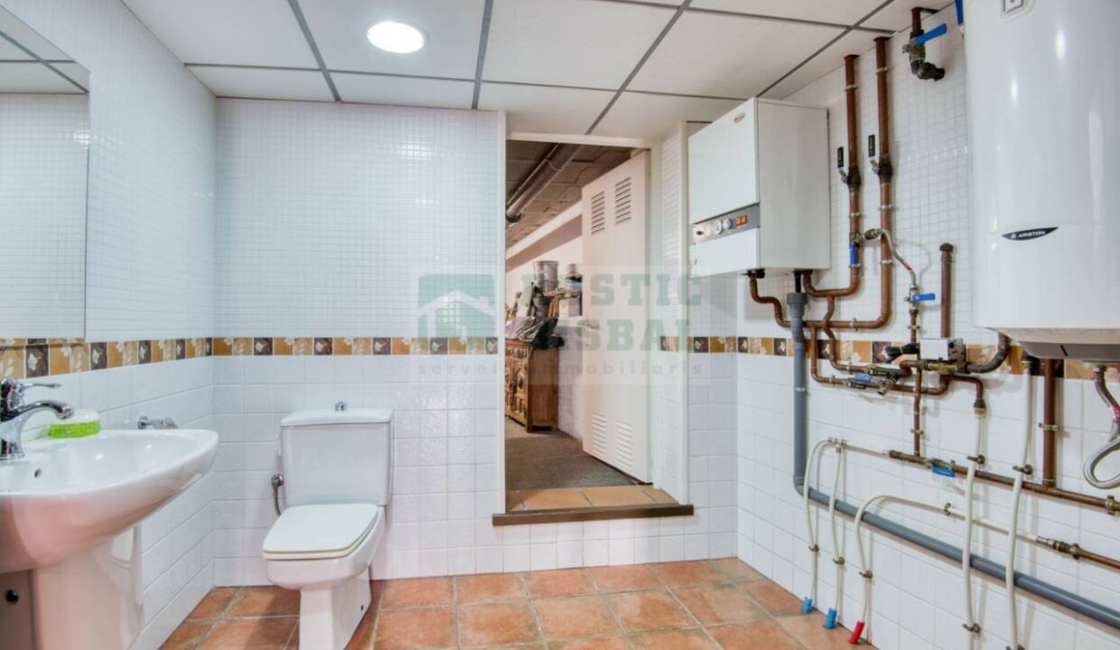 995275_59190696719_664c4477-585c-4445-9077-63097f877a70