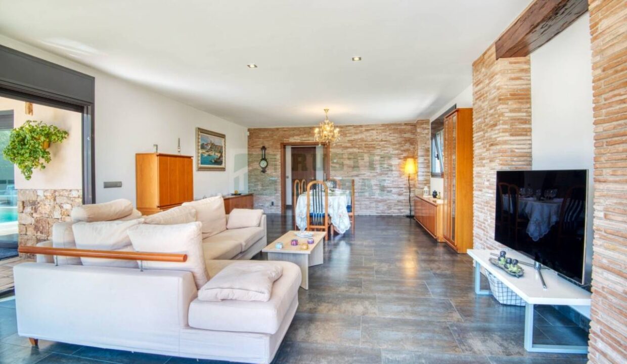 995275_59190696719_79245c26-81d9-4898-a3e4-5d886dcb11ed