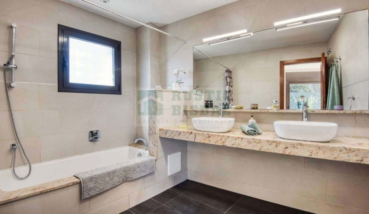 995275_59190696719_f305f04b-6fd8-4fc3-bb8b-f88b53f9aeca