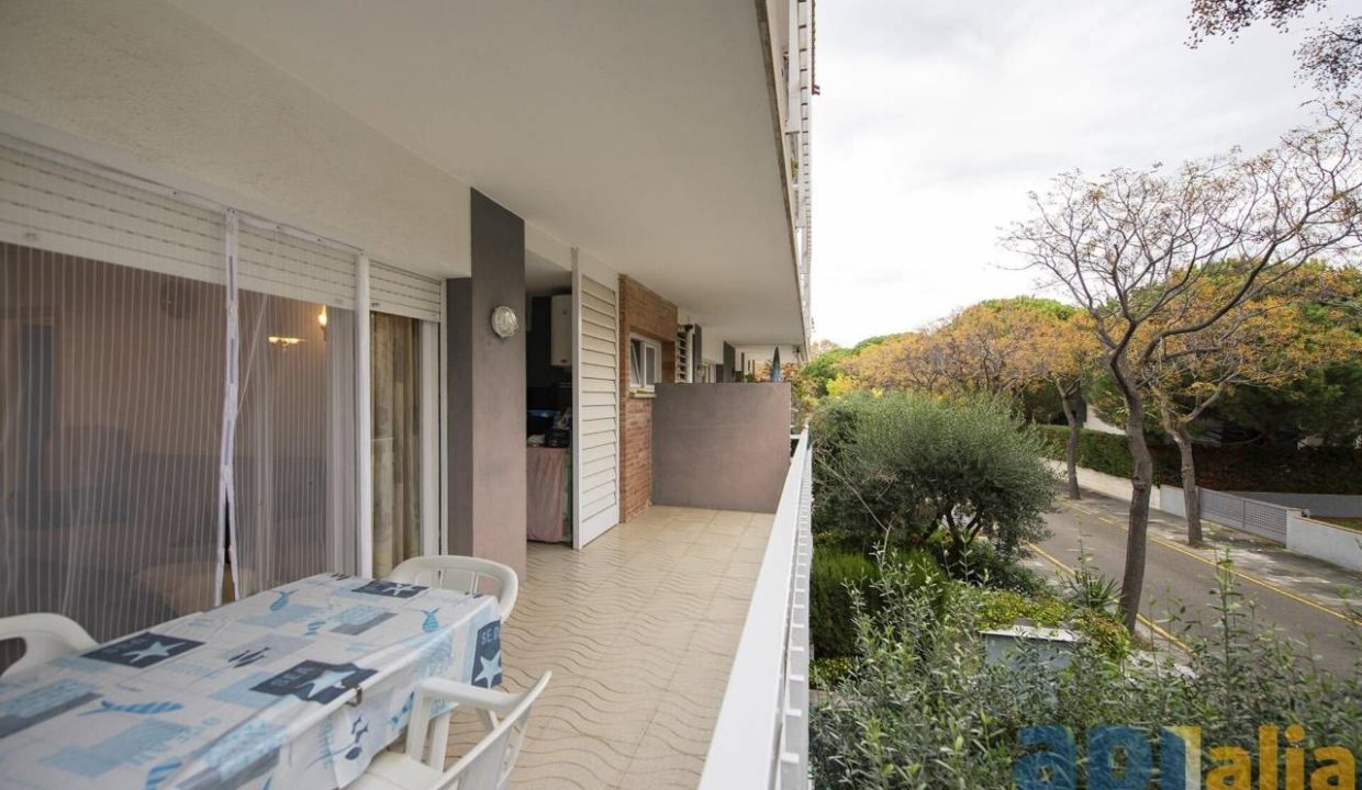 995275_59221542130_777f4df0-9b7a-4ea8-9b3e-ad89b2fd7ef8