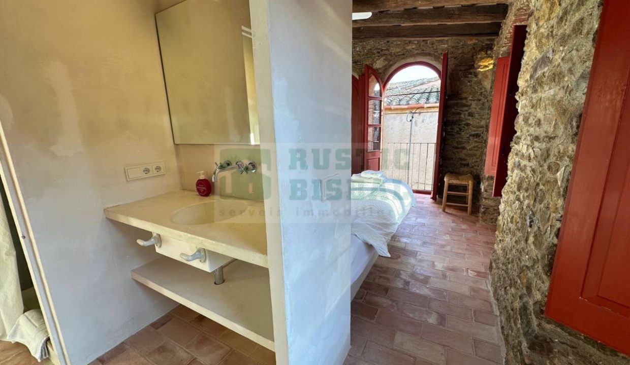 995275_59235191580_04efa33c-085c-4bd9-a0d3-5b6ee191fcb6