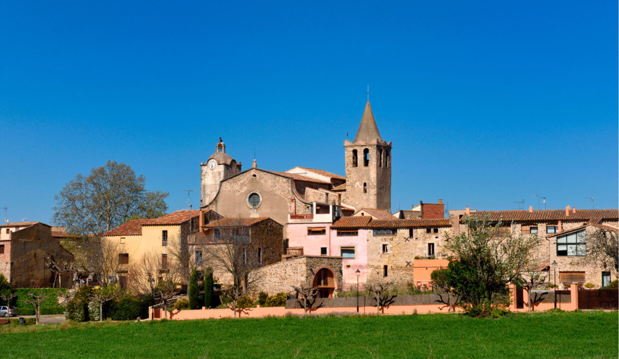 Compra tu casa rústica en el Empordà con menos impuestos