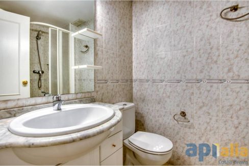 995275_60062935500_a6a3f4cd-5621-47fe-9247-43cc8b5de6da