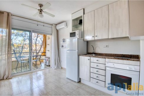 995275_60062935500_f002af1d-ebef-42f3-a001-df71b1559197