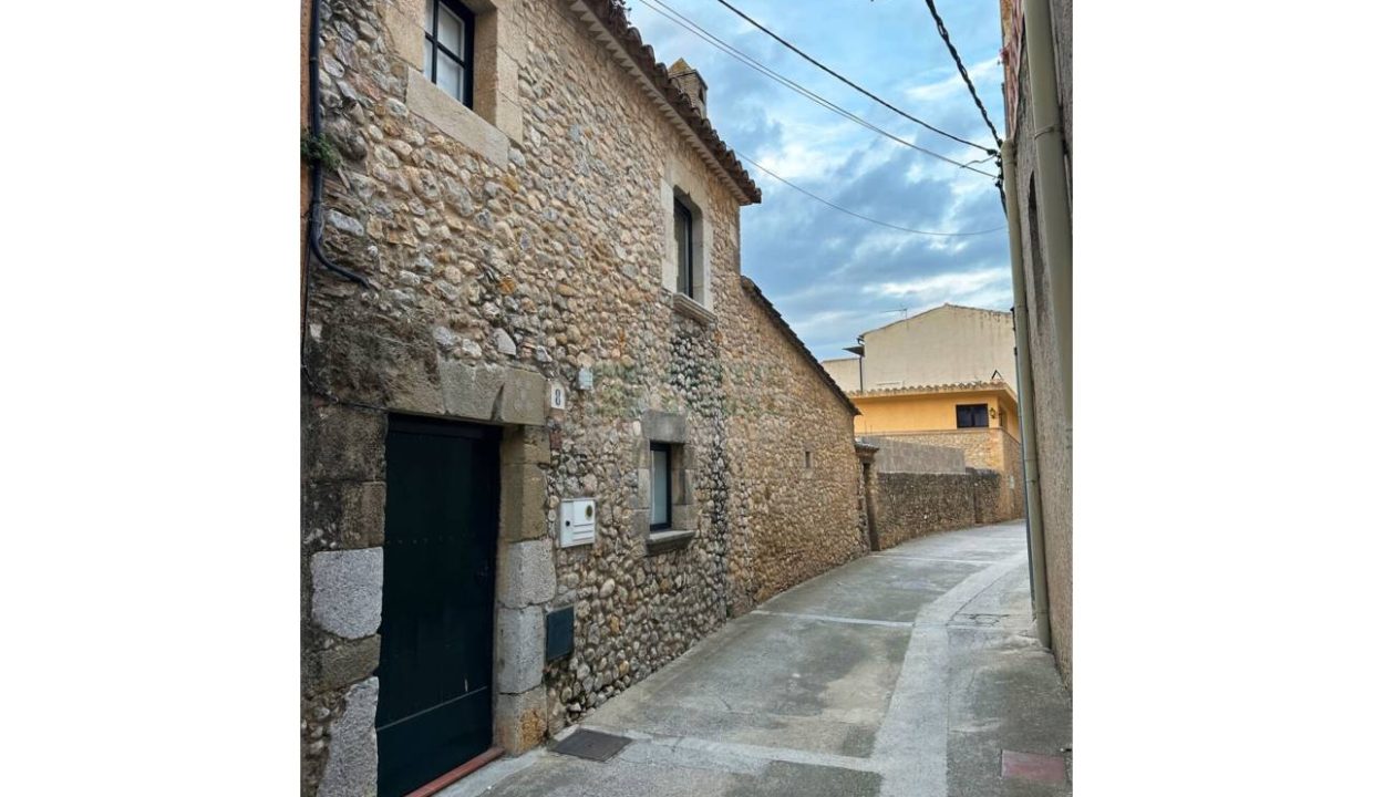 995275_60063383176_41abc1a8-a35f-4357-855a-527407c2b514