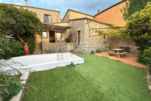 995275_60063383176_e40b2575-529a-467c-8b60-5879f49304d4