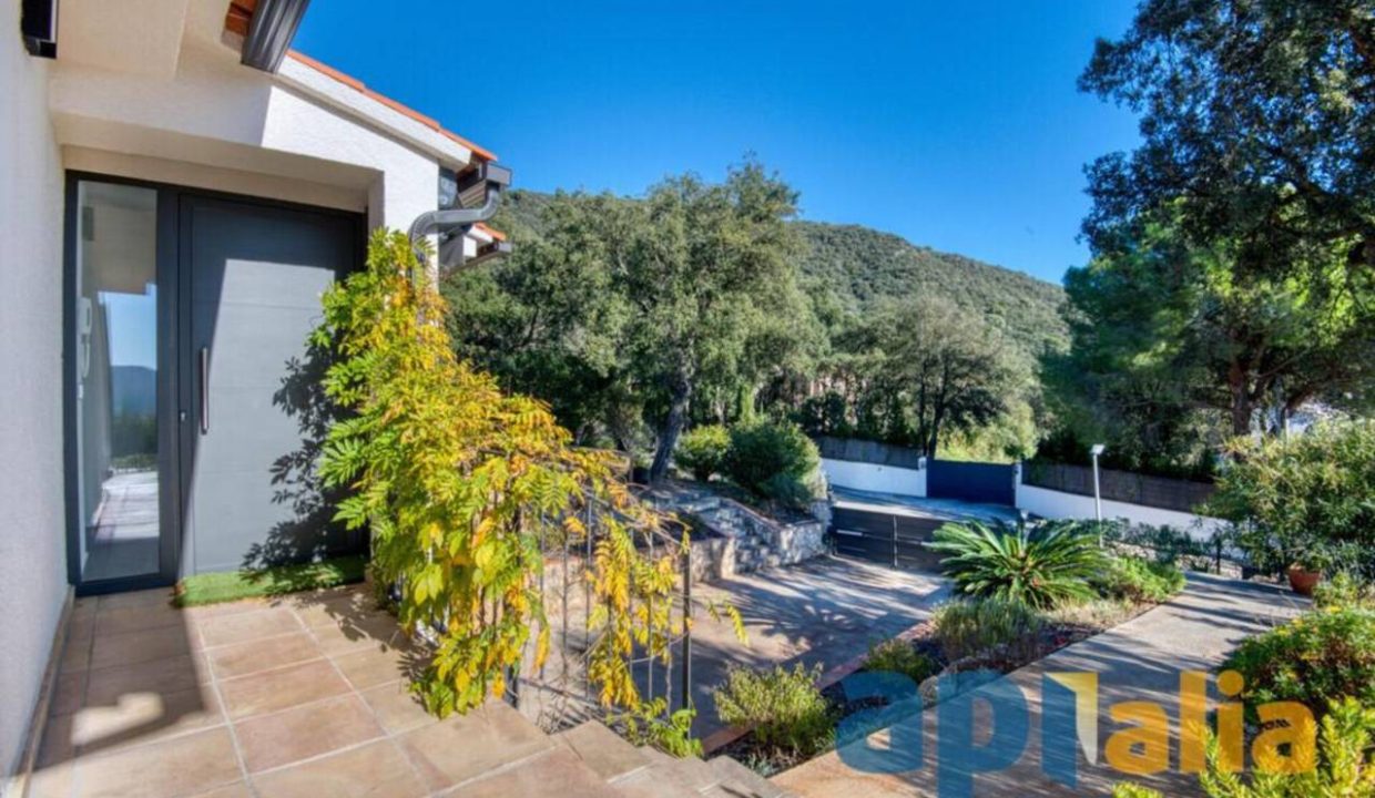 995275_60065583740_8b714274-bc2d-4d22-af13-0230e69036a4