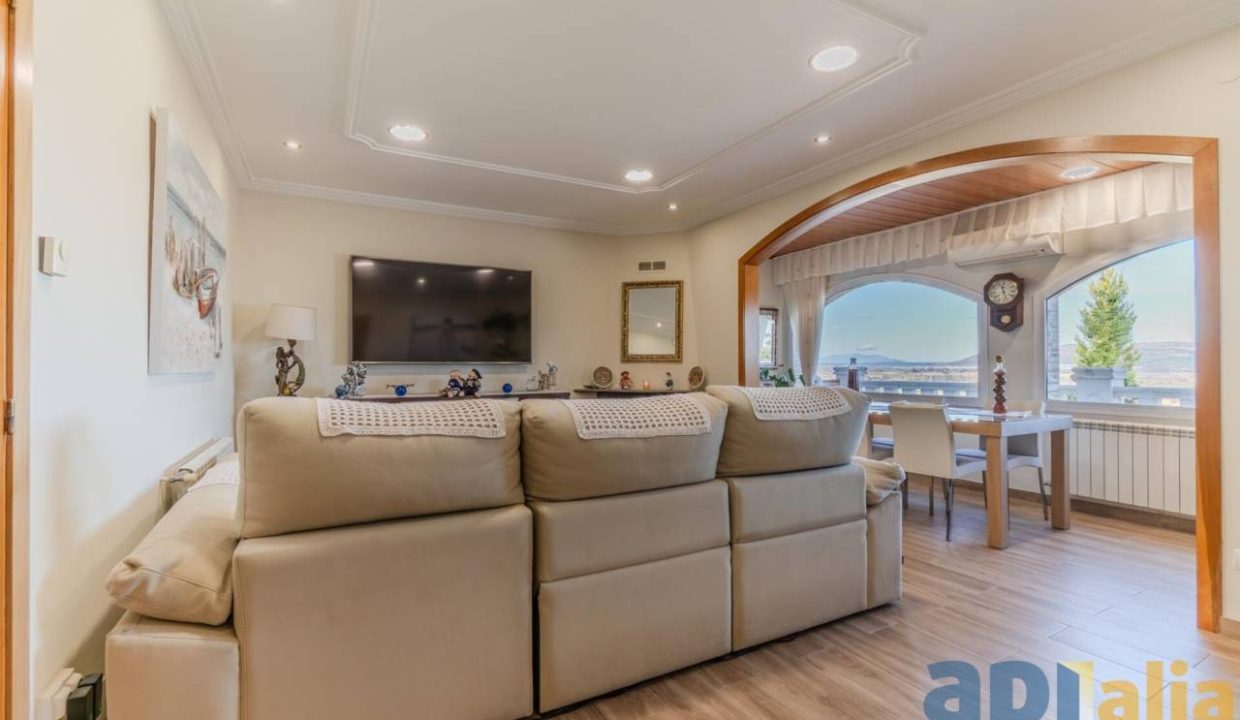 995275_60075515476_33_20251205113416101