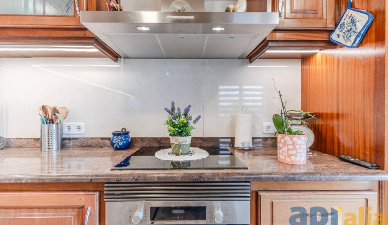 995275_60075515476_40_20251205113420228