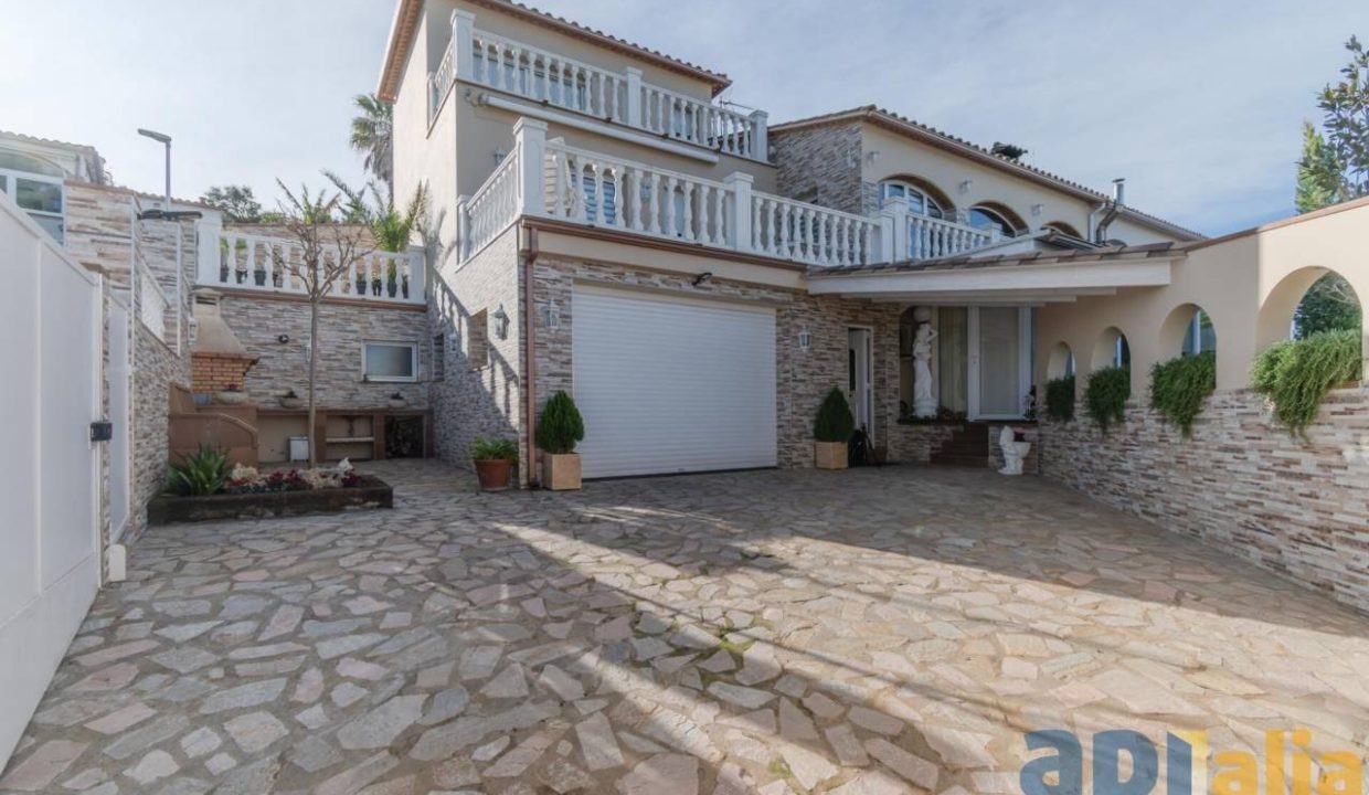 995275_60075515476_9_20251205113401413