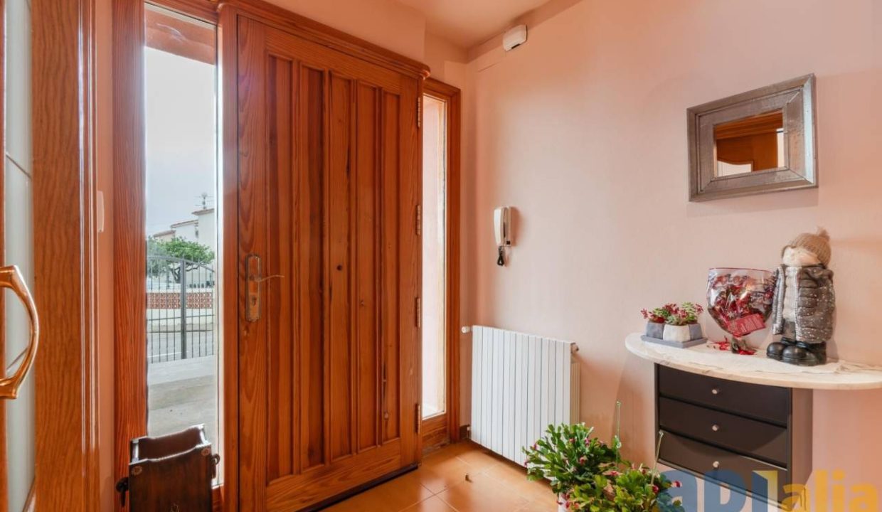 995275_60882693255_4a75fc3c-8fc2-4e5d-bcee-e4cc52376769