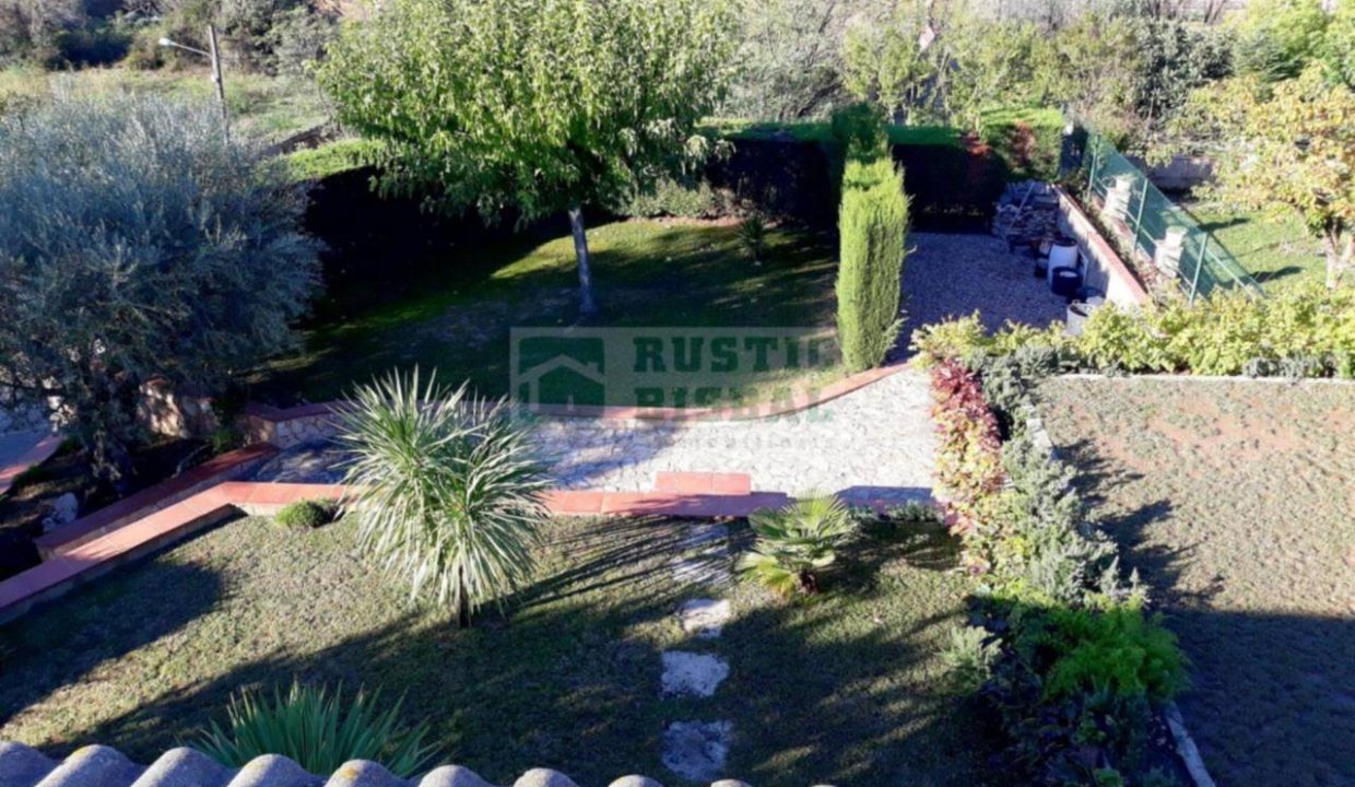 995275_88413610967_a2ac3ea4-ae33-4261-bad4-1d2f0256908a