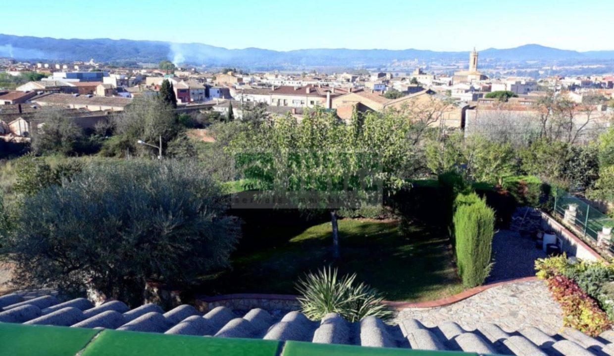 995275_88413610967_f8673de0-ded0-4d03-9b74-e9056821494a