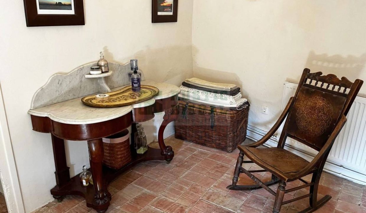 995275_61718455092_1dfe4c18-bb78-4bf8-a5be-ba5c2bbf372a