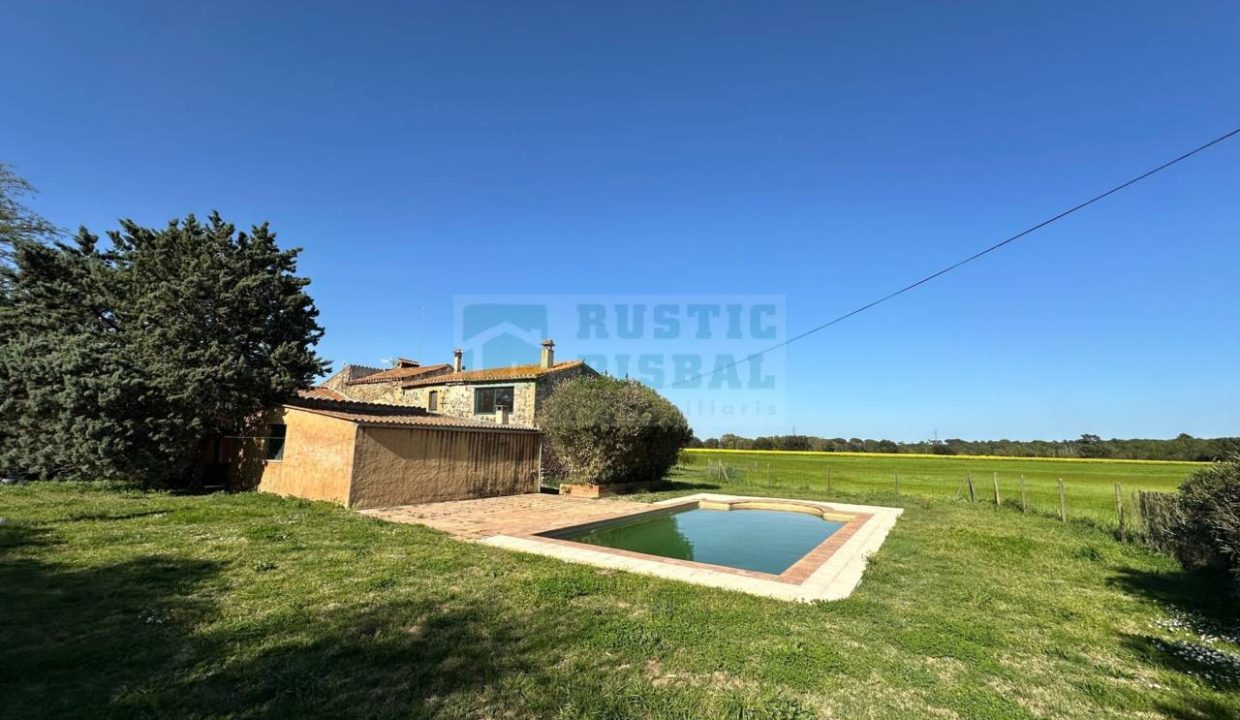 995275_12527711292_0638f6c8-16dc-42d7-8675-86664633e369