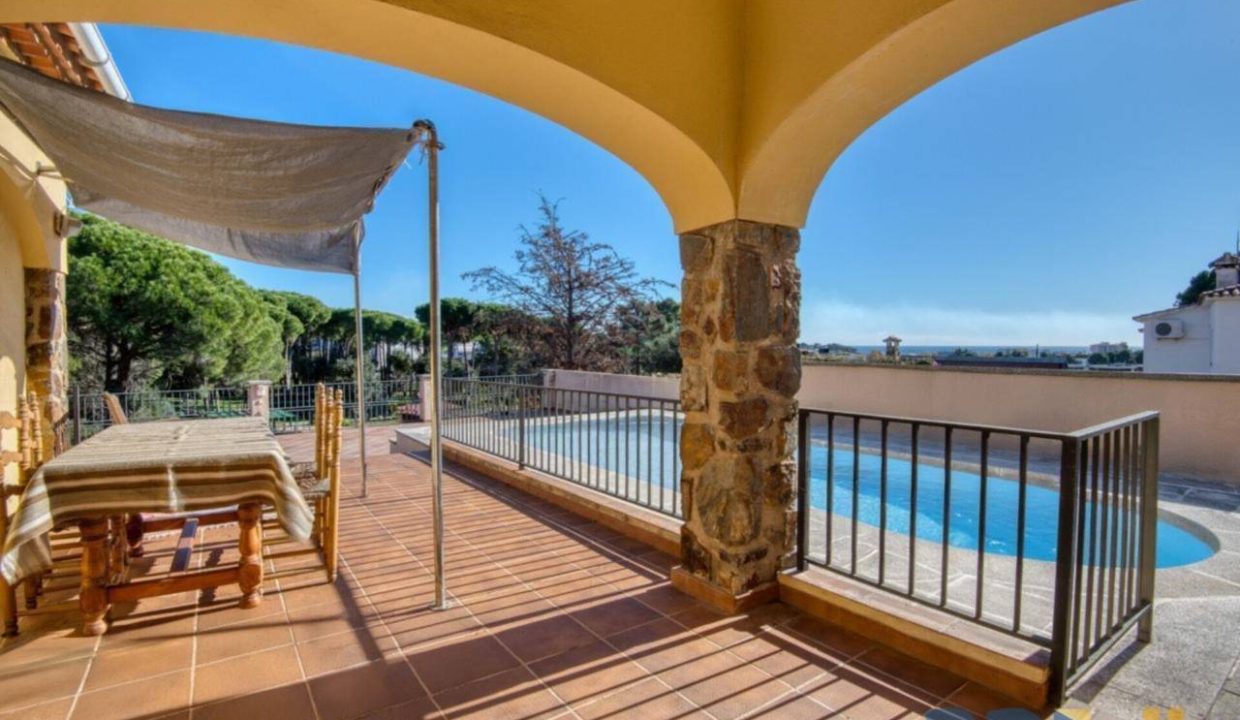 995275_63410154823_aa60f881-4e00-441f-9cbd-dc20bc633f1c