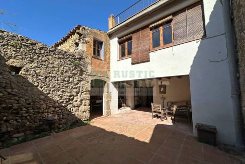 995275_63422334077_72c5908e-6e8c-4afa-b727-4a15f512b4d3