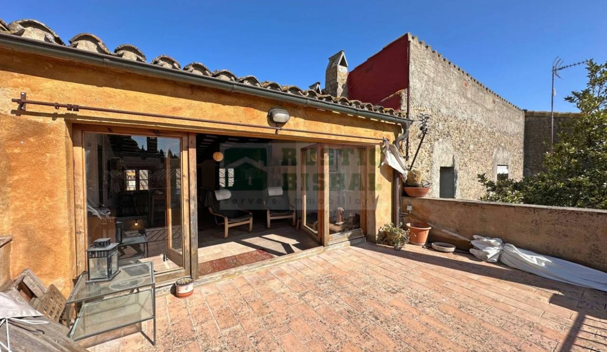 995275_63422334077_7a3157b7-bf47-420a-bb64-6eda13902af2