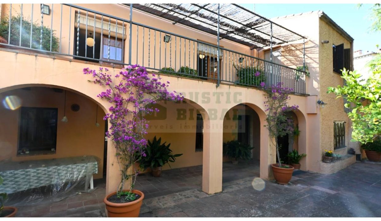 995275_65091536483_4892f1dc-5a78-4eb4-a4d2-ba7ff296f767